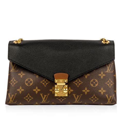 borsa louis vuitton pallas chain|Louis Vuitton Pallas Chain Flap Bag Reference Guide.